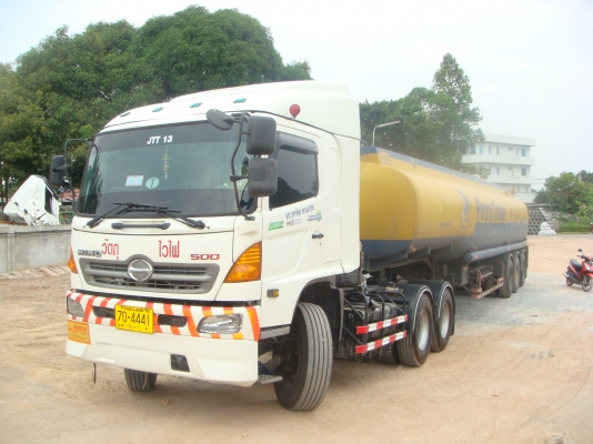 HINO - FM2P 380 HP พร้อมหางบรรทุกน้ำมันโหลดล่าง