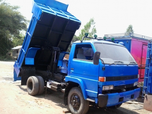 ขารถหกล้อดั้มอีซูซุ195แชชซี ราคา755000บาท ราคาน่าซื้อครับถูกแต่ดี