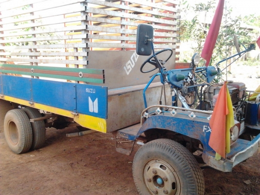 ขายด่วน รถอีแต๋น เครื่อง KUBOTA ET11 แรง ช่วงล่างใหญ่ คัชซีหน้า 4 ชุดเฟืองท้ายของ ISUZU TL 85 แรงสภาพดีมาก กระบะคอกไม้ทรงสูงไม่มีผุกร่อน ยางดี 4 เส้นประมาณ 70\% พร้อมบรรทุกพร้อมใช้งาน ราคาต่อรองได้นะครับ ขายด่วน รถอีแต๋น เครื่อง KUBOTA ET11 แรง ช่วงล่างใหญ่ คัชซีหน้า 4 ชุดเฟืองท้ายของ ISUZU TL 85 แรงสภาพดีมาก กระบะคอกไม้ทรงสูงไม่มีผุกร่อน ยางดี 4 เส้นประมาณ 70\% พร้อมบรรทุกพร้อมใช้งาน ราคาต่อรองได้นะครับ