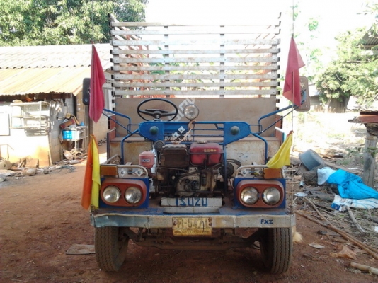 ขายด่วน รถอีแต๋น เครื่อง KUBOTA ET11 แรง ช่วงล่างใหญ่ คัชซีหน้า 4 ชุดเฟืองท้ายของ ISUZU TL 85 แรงสภาพดีมาก กระบะคอกไม้ทรงสูงไม่มีผุกร่อน ยางดี 4 เส้นประมาณ 70\% พร้อมบรรทุกพร้อมใช้งาน ราคาต่อรองได้นะครับ ขายด่วน รถอีแต๋น เครื่อง KUBOTA ET11 แรง ช่วงล่างใหญ่ คัชซีหน้า 4 ชุดเฟืองท้ายของ ISUZU TL 85 แรงสภาพดีมาก กระบะคอกไม้ทรงสูงไม่มีผุกร่อน ยางดี 4 เส้นประมาณ 70\% พร้อมบรรทุกพร้อมใช้งาน ราคาต่อรองได้นะครับ