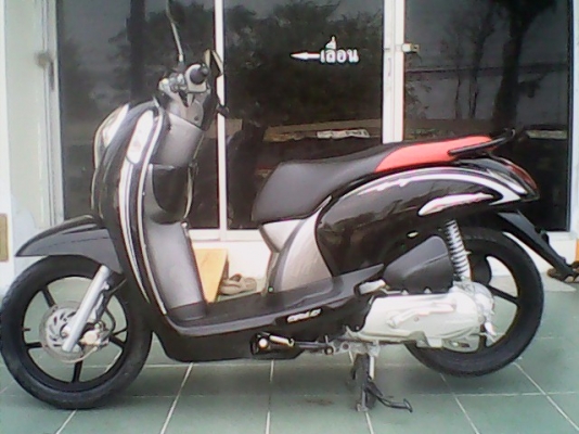 สวยมากๆ Scoopy – i รุ่นใหม่ล่าสุด ปลายปี 2555 คลาสสิค ราคาไม่แพง สวยมากๆ Scoopy – i รุ่นใหม่ล่าสุด ปลายปี 2555 คลาสสิค ราคาไม่แพง