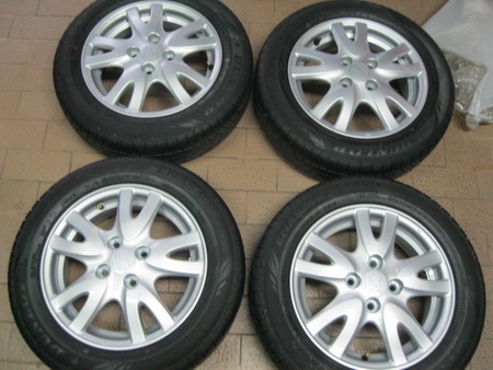 ขายล้อแม็ก Honda brio 14"x5" 4 รู100 et50 พร้อมยางกิ๊ปๆ