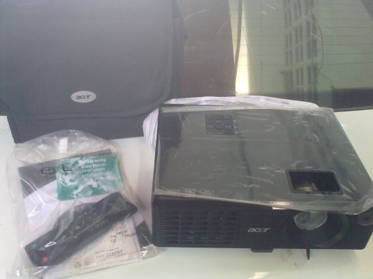 โปรเจคเตอร์ acer