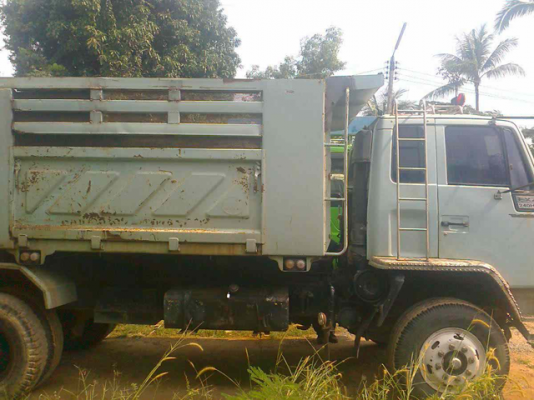 อีซูซุร๊อกกี้ 10 ล้อ 2 เพลาดั้ม FXZ 240 แรงม้า (นางฟ้าแท้ปี 42 ) พร้อมใช้