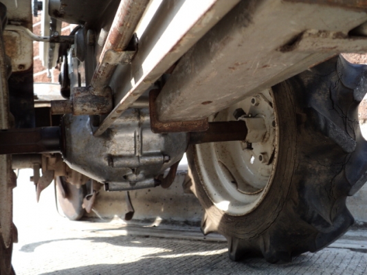 รหัส:12000490รถพรวนดินเดินตามใช้เครื่องดีเชลขนาด7.0PSโรตารี่กว้าง65cm.พร้อมลุยงานwww.nihonmono.com