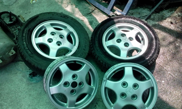 ขาย แม็ก MITSUBISHI  E-CAR ขอบ13 สีเดิมๆมี4 วงครับ