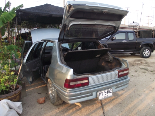 1988 PEUGEOT, 309 1.6 สีเทา เกียร์ธรรมดา ขับได้ ขายตามสภาพ 1988 PEUGEOT, 309 1.6 สีเทา เกียร์ธรรมดา ขับได้ ขายตามสภาพ