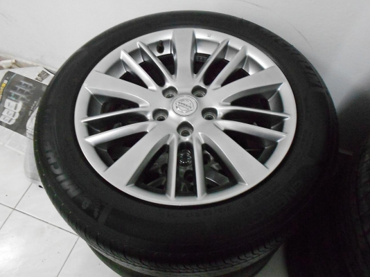 ขายล้อ Nissan Teana MC ขอบ 17 พร้อมยางปี 12