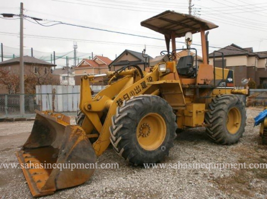 รถตัก WA100-1 S/N 10XXX รถนอก ขายถูก บจก.สหสินอีควิปเม้นท์ โทร.081-5851880, 02-5168100-1