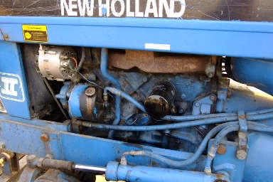 ขายรถไถ ฟอร์ด 6600 ตัวเต็ม เสื้อลาย รถไม่เคยทำสี รถออกห้างรังสิต เดิม เอกสานเล่มทะเบียน พร้อมโอน