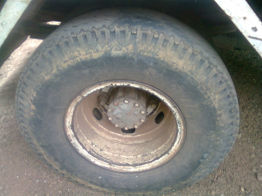 ขายหกล้อดั้ม195NRR32D