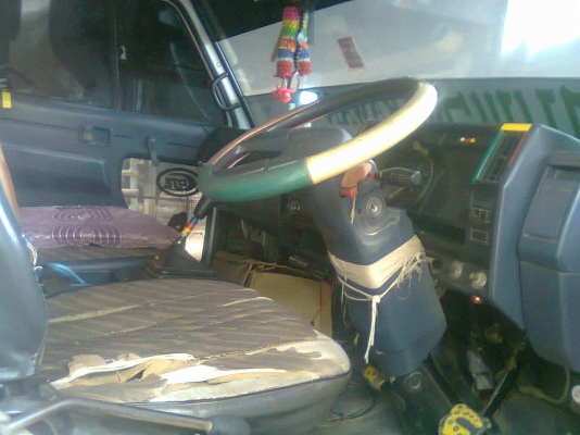 ขายหกล้อดั้ม195NRR32D