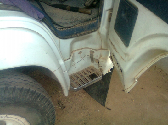 ขายหกล้อดั้ม195NRR32D