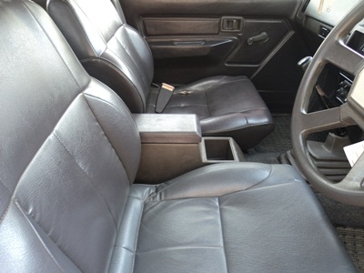 บริการส่งถึงที่ให้ได้น่ะครับ ราคาต่อรองได้นิดหน่อยครับแค็บเล็กสวยนะครับ