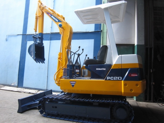 ขาย รถขุดเล็ก KOMATSU รุ่น PC20-6- แทร็กเหล็ก มือสองญี่ปุ่น
