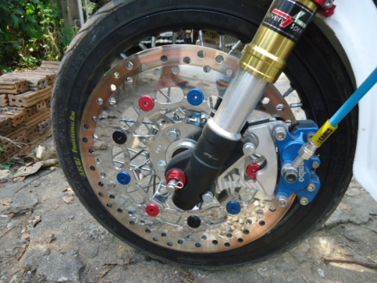 ขาย HONDA CHALY สภาพดีและสวยๆ เปลี่ยนเครื่องดรีม ตูดมนครับ ราคา 18,000.-