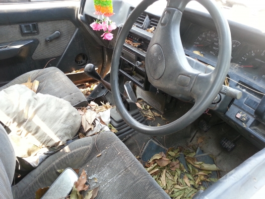 ขายรถกะบะ NISSAN BIG-M ฝาแดง มีทะเบียน ขายรถกะบะ NISSAN BIG-M ฝาแดง มีทะเบียน