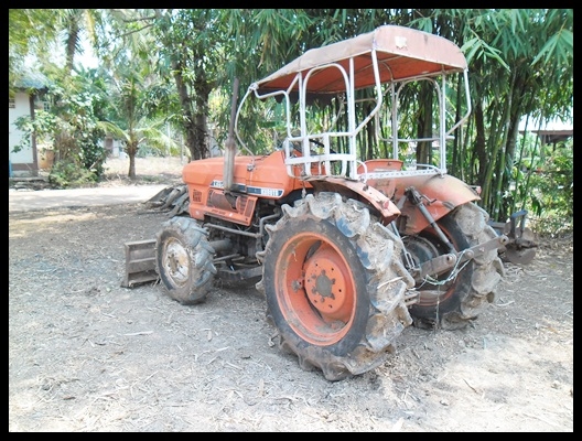 รถไถคูโบต้า 26 แรง 2เพลา สภาพดี น่าใช้