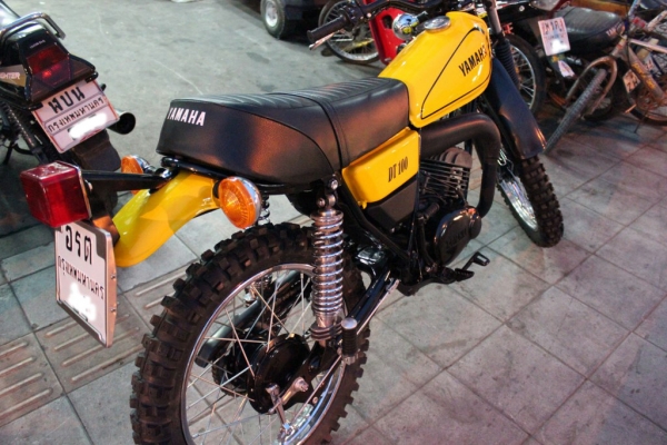 YAMAHA DT100