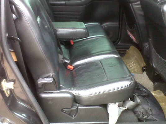 ต้องการขาย เชพโรเลต  ซาฟีร่า เครื่อง 2.2  เกียร์ออโต้ เบาะหนัง  สีดำ ล้อแม็ก ทุกอย่างพร้อมใช้งาน ปี 2003 รถเจ้าของขายเอง ราคาต่อรองได้คับ ติดแก็ส LPG + น้ำม้น ใช้ได้ทั้งแก็สและน้ำม่ันคับ