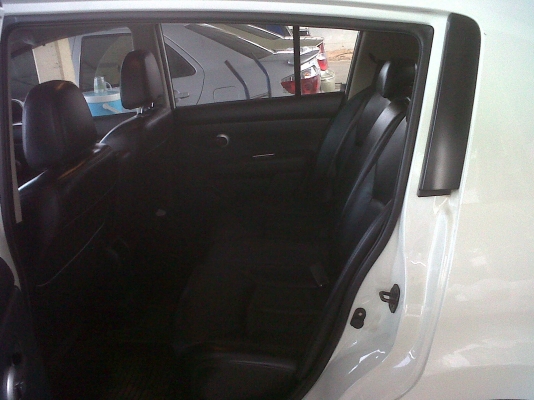 ขายรถสวยพร้อมใช้งาน สวยสุดในรุ่นครับ เจ้าของเดิมดูแลเป็นยางดี ขายรถสวยพร้อมใช้งาน สวยสุดในรุ่นครับ เจ้าของเดิมดูแลเป็นยางดี