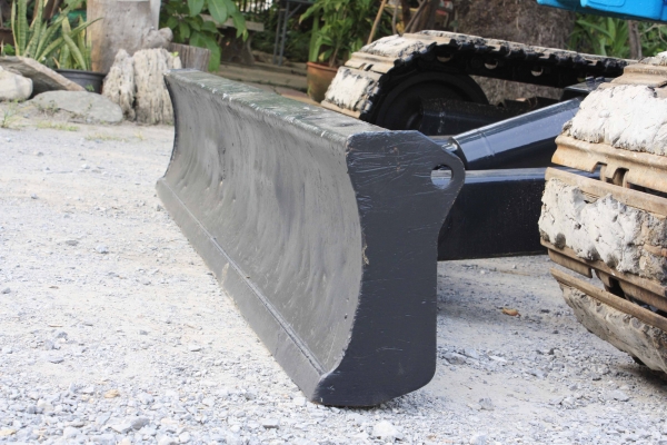 ขายรถแม็คโค KUBOTA U-45 (เทียบเท่า KOMATSU PC45) นำเข้าจากญี่ปุ่น รถพร้อมใช้งาน ติดต่อ 086-775-7900 ขายรถแม็คโค KUBOTA U-45 (เทียบเท่า KOMATSU PC45) นำเข้าจากญี่ปุ่น รถพร้อมใช้งาน ติดต่อ 086-775-7900