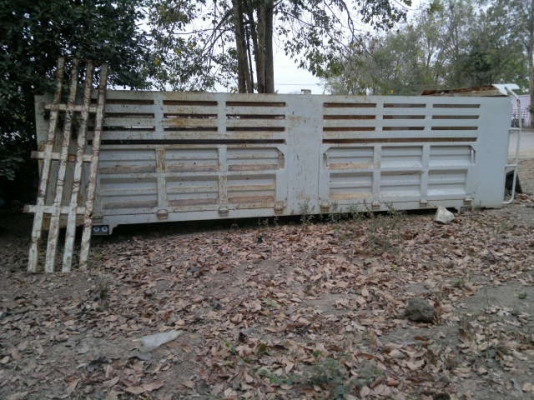 ขายรถ 10 ล้อ 2 เพลา กระบะเหล็กดั้ม HINO FM227LD เครื่องเดิม เกียร์เดิม คัสทรีสวยยกเส้น อุปกรณ์ครบ เดิมๆของ227 สนใจโทร