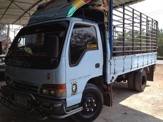 ขายNPR66LX5S สภาพสวยเครื่อง4BD1 ยาว4.3เมตรคัทซีสวยมาก แอร์เย็น