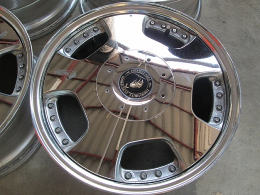 ขายล้อม้าทอง ขายล้อม้าทอง