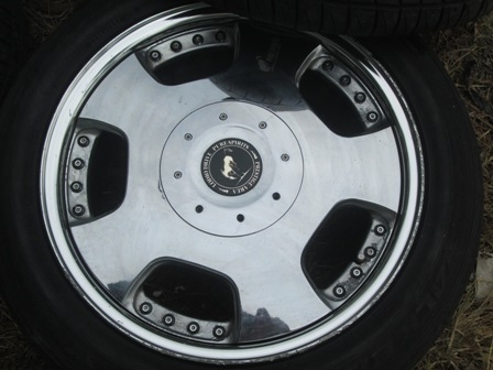 ขายล้อม้าทอง ขายล้อม้าทอง