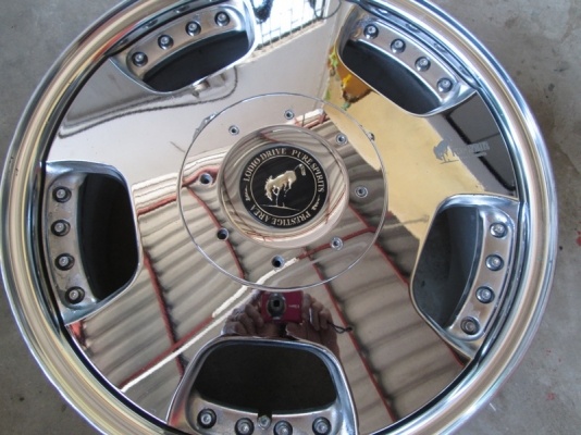 ขายล้อม้าทอง ขายล้อม้าทอง