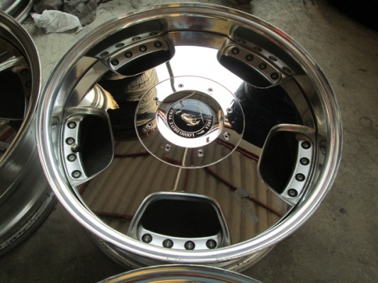 ขายล้อม้าทอง ขายล้อม้าทอง