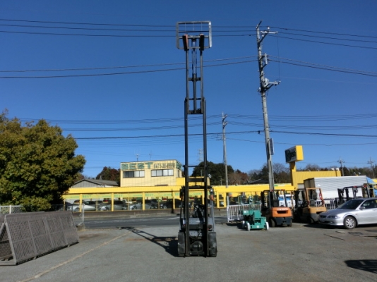 ขายรถยกขนาด 1.8 ตัน ยี่ห้อ TOYOTA เสาสูง 6 ม.