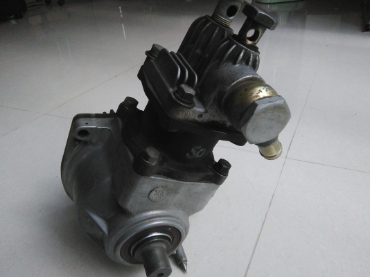 ปั๊มลม ถอดจากเครื่อง 6HH1 24 วาล์ว ปั๊มลม ถอดจากเครื่อง 6HH1 24 วาล์ว