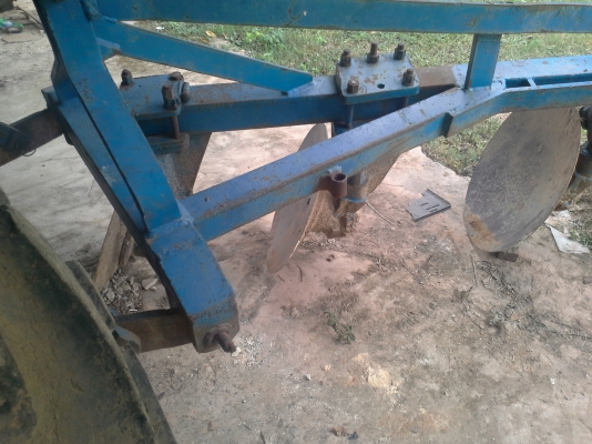 รถไถใหญ่ fiat 580 58 แรงม้า ถูกๆ เกียร์ทอร์ค กึ่งอัตโนมัติ ขับง่ายๆคนขับไม่เป็นหรือหัดขับก็ขับได้ ครับ