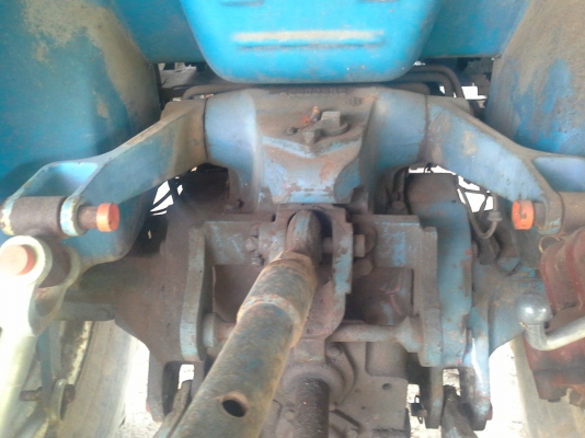 รถไถใหญ่ fiat 580 58 แรงม้า ถูกๆ เกียร์ทอร์ค กึ่งอัตโนมัติ ขับง่ายๆคนขับไม่เป็นหรือหัดขับก็ขับได้ ครับ