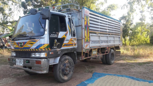 ขายหกล้อ ฮีโน่ FD195 ดั้มเกษตร สภาพดีสวย แอร์หนาว เวอร์ ทิฟฟี ทะเบียนพร้อม ขายหกล้อ ฮีโน่ FD195 ดั้มเกษตร สภาพดีสวย แอร์หนาว เวอร์ ทิฟฟี ทะเบียนพร้อม