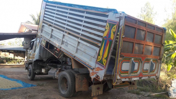 ขายหกล้อ ฮีโน่ FD195 ดั้มเกษตร สภาพดีสวย แอร์หนาว เวอร์ ทิฟฟี ทะเบียนพร้อม ขายหกล้อ ฮีโน่ FD195 ดั้มเกษตร สภาพดีสวย แอร์หนาว เวอร์ ทิฟฟี ทะเบียนพร้อม