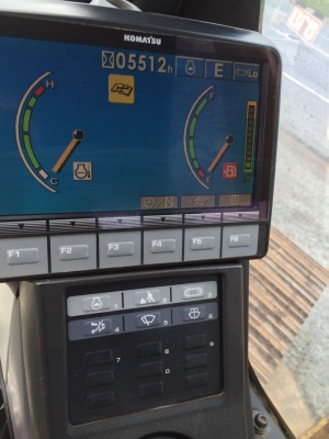 ขายรถแบคโฮ KOMATSU PC200-8 เอกสารอินวอย 5500 ชม.ราคา 1900000