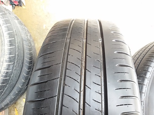 ขายล้อ Mazda2 SKYACTIV ขอบ15 ยางปี 15 4 ล้อ ขายล้อ Mazda2 SKYACTIV ขอบ15 ยางปี 15 4 ล้อ