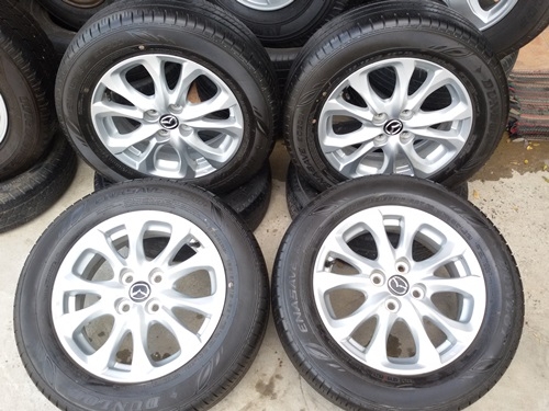 ขายล้อ Mazda2 SKYACTIV ขอบ15 ยางปี 15  4 ล้อ