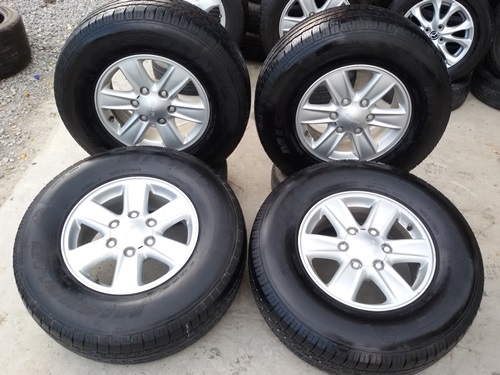 ขายล้อ Isuzu D-max Hi-Landerพร้อมยาง265/70/16 4 ล้อ