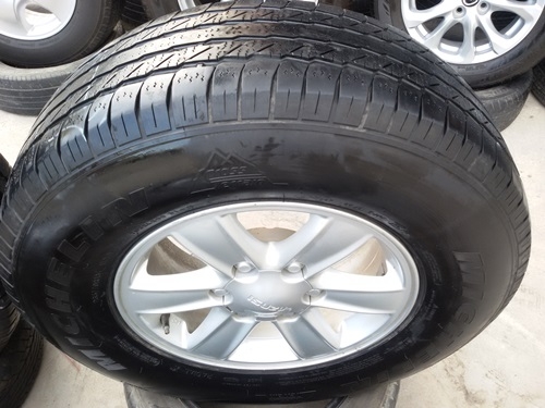 ขายล้อ Isuzu D-max Hi-Landerพร้อมยาง265/70/16 4 ล้อ