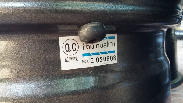 ขายล้อ bradley v สีเทา กัล ขอบ 16 สภาพ 95\% ครับ ขายล้อ bradley v สีเทา กัล ขอบ 16 สภาพ 95\% ครับ