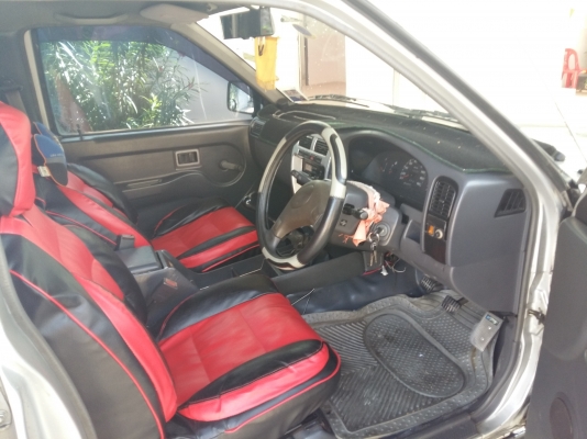 ขายรถครอบครัว น่าใช้งาน บิ๊กเอ็มแวน ฝาแดงดีเซล รถสภาพดี ขายรถครอบครัว น่าใช้งาน บิ๊กเอ็มแวน ฝาแดงดีเซล รถสภาพดี