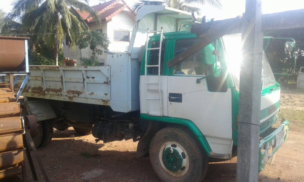 หกล้อ อีซูซุ FTR 175ดั้ม แอร์ เวอร์ ทิฟฟี สโลสกลาง สภาพดีพร้อมใช้ ทะเบียนพร้อมโอน หกล้อ อีซูซุ FTR 175ดั้ม แอร์ เวอร์ ทิฟฟี สโลสกลาง สภาพดีพร้อมใช้ ทะเบียนพร้อมโอน