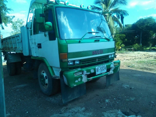 หกล้อ อีซูซุ FTR 175ดั้ม แอร์ เวอร์ ทิฟฟี สโลสกลาง สภาพดีพร้อมใช้ ทะเบียนพร้อมโอน หกล้อ อีซูซุ FTR 175ดั้ม แอร์ เวอร์ ทิฟฟี สโลสกลาง สภาพดีพร้อมใช้ ทะเบียนพร้อมโอน