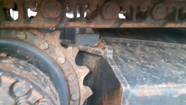 ขายโคมัสซุ 200-7 ชั่วโมง 2,200 ชม. อยู่ในระยะประกัน7,000ชม. ราคา 2,900,000 บาท