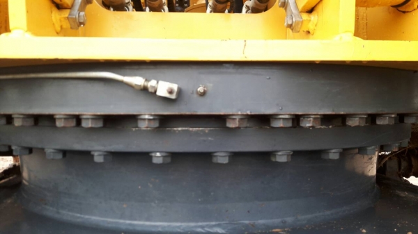 ขายโคมัสซุ 200-7 ชั่วโมง 2,200 ชม. อยู่ในระยะประกัน7,000ชม. ราคา 2,900,000 บาท