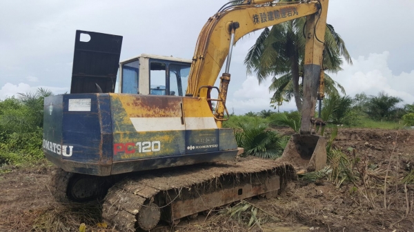 รถแบคโฮ KOBELCO  120 - 5.    สนใจติดต่อ  081 - 6079515